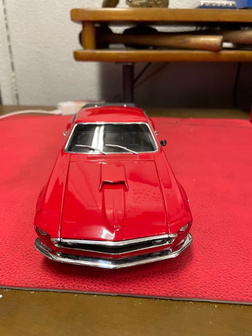 マスタング　レッド