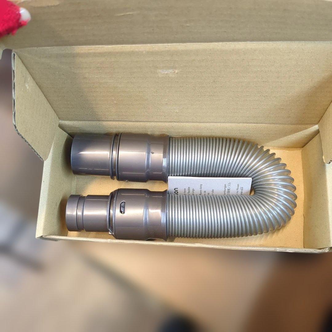 未開封Dyson DC61ハンディクリーナー DC61 本体 別売ホース付