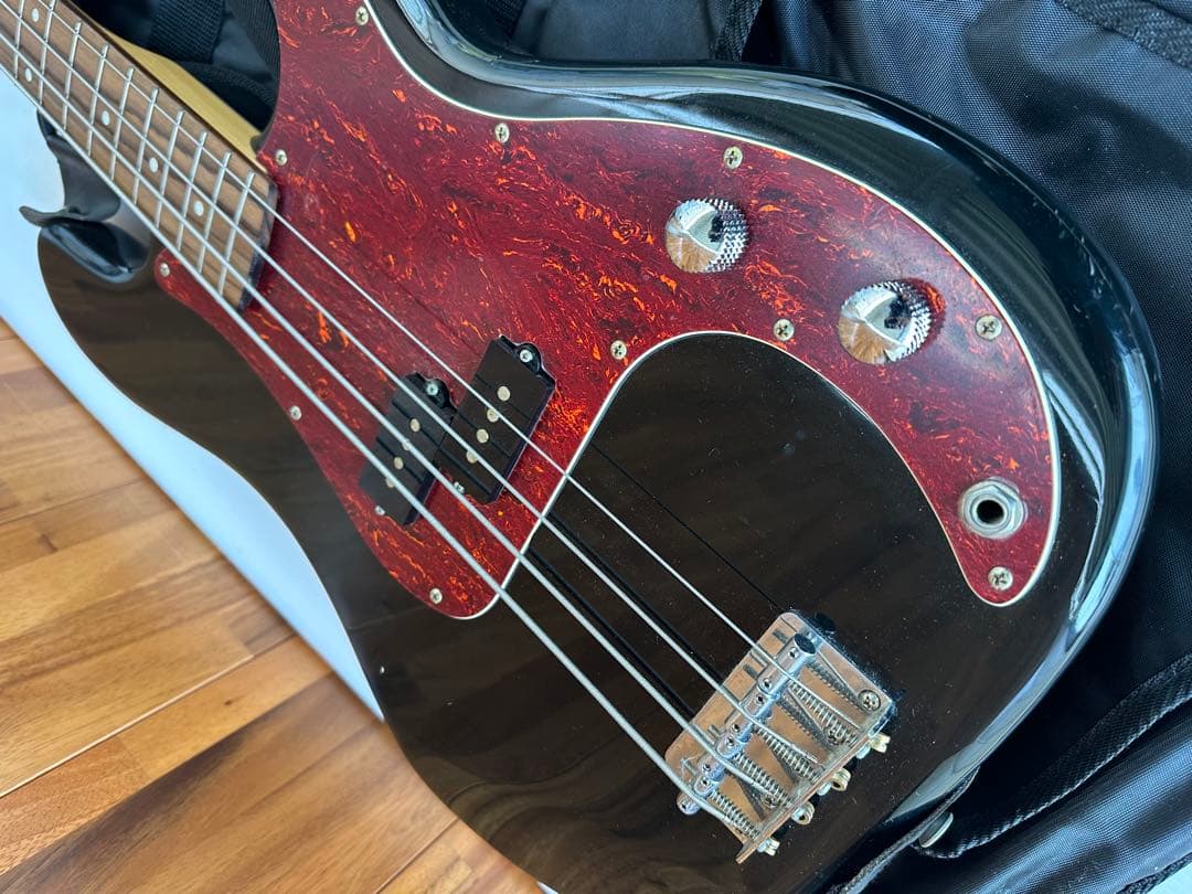 Photogenic エレキベース MADE IN CHINA(a33)