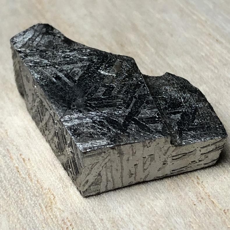 草*真様 隕石 アルタイ隕石　石鉄隕石　パラサイト隕石　２点　重さ33ｇ　共箱