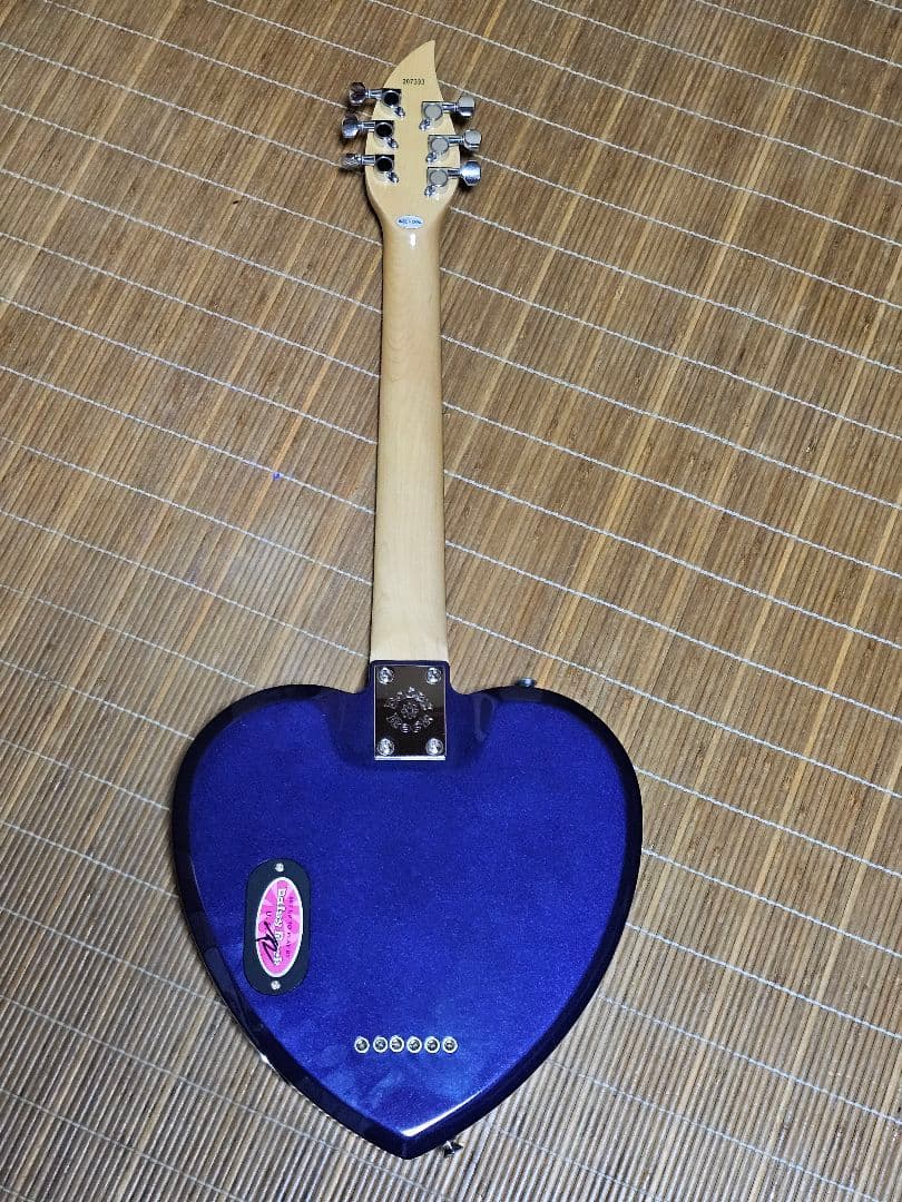 【エレキギター】ハート型 DAISYROCK デイジー ロック + おまけ付き