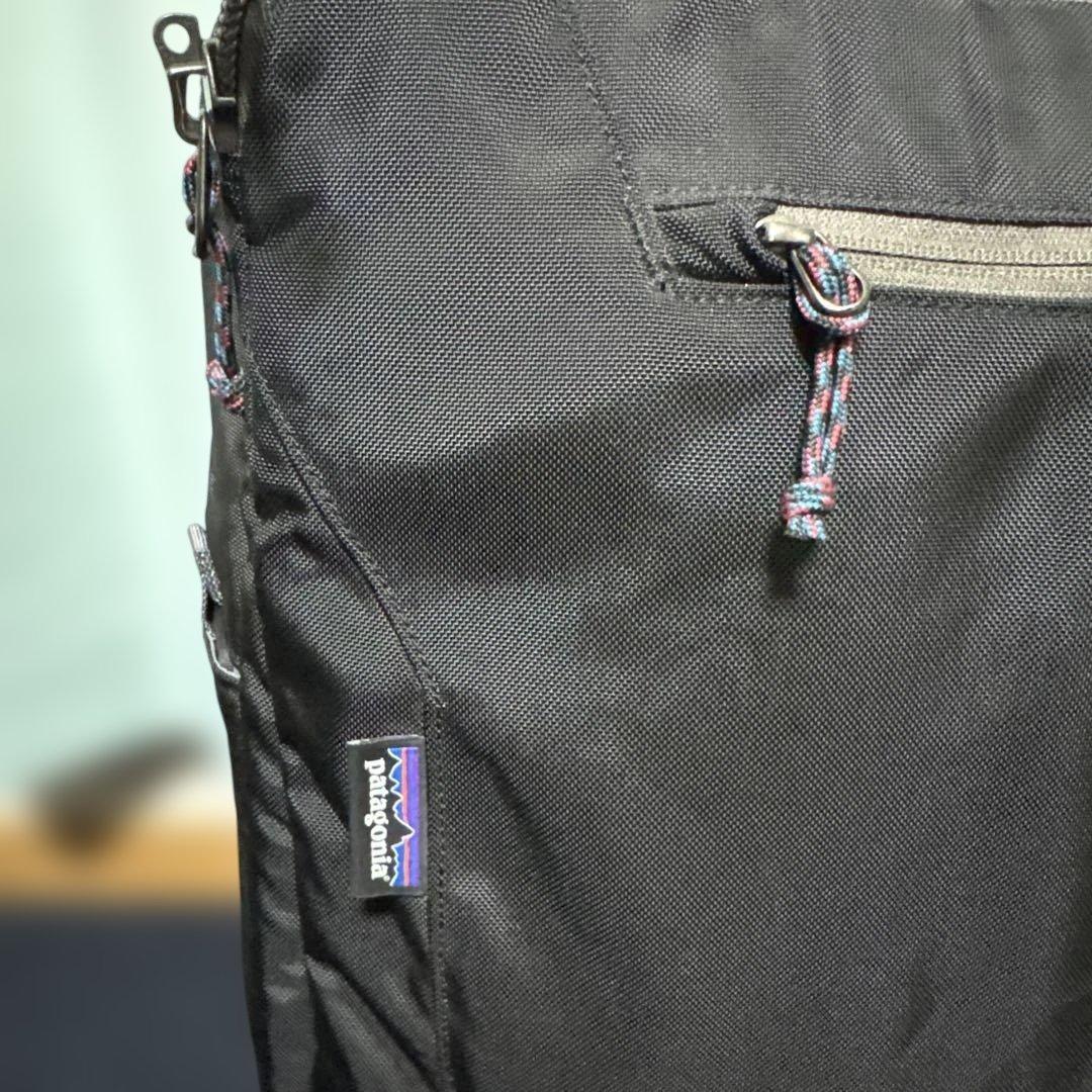 Patagonia キャリーバッグ 35L 機内持込可 タイヤ難あり