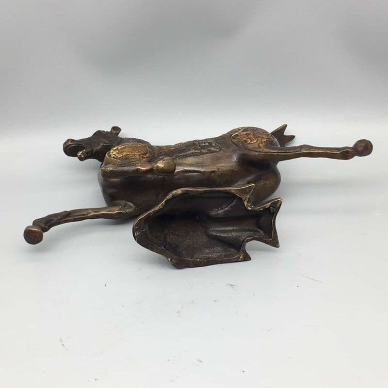 銅器 馬踏飛燕 馬到成功 銅馬 客間 玄関事務室 茶室 文机 風水 置物 工芸品