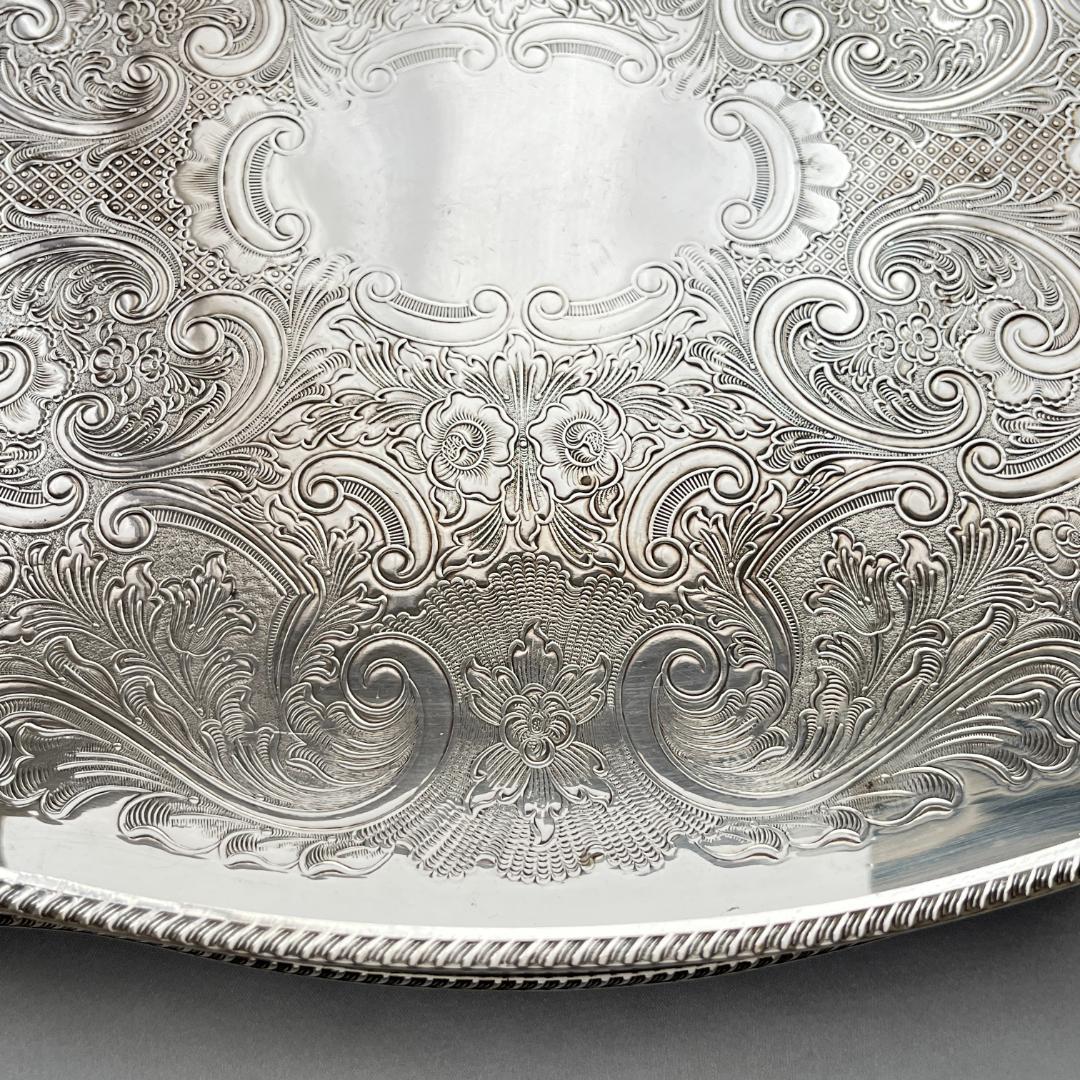 【英国】 ビクトリアンのギャラリートレー 41cm 【シルバープレート】