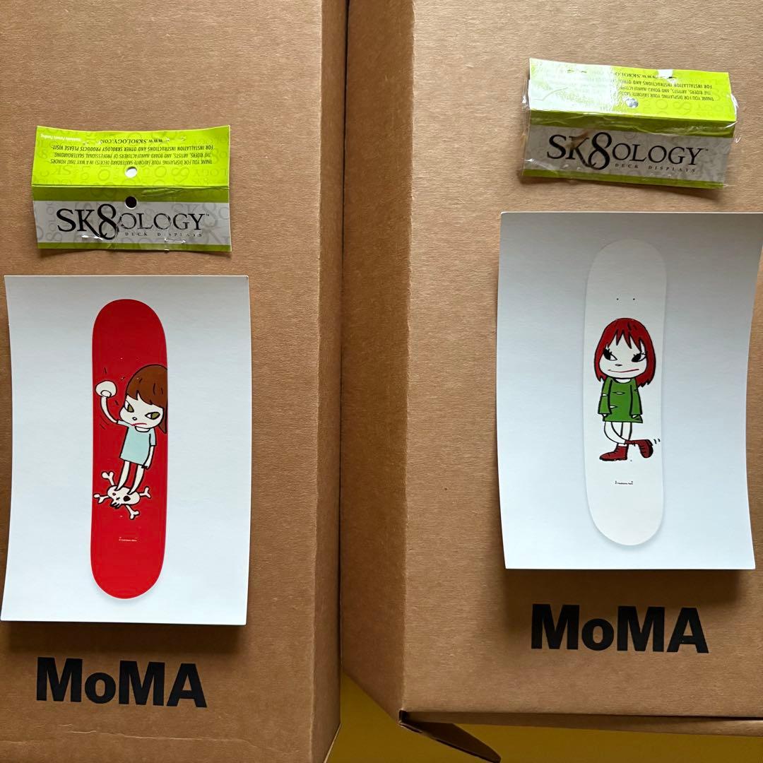 奈良美智　MoMA スケートボード　赤白2枚セット　付属カード・金具・元箱あり