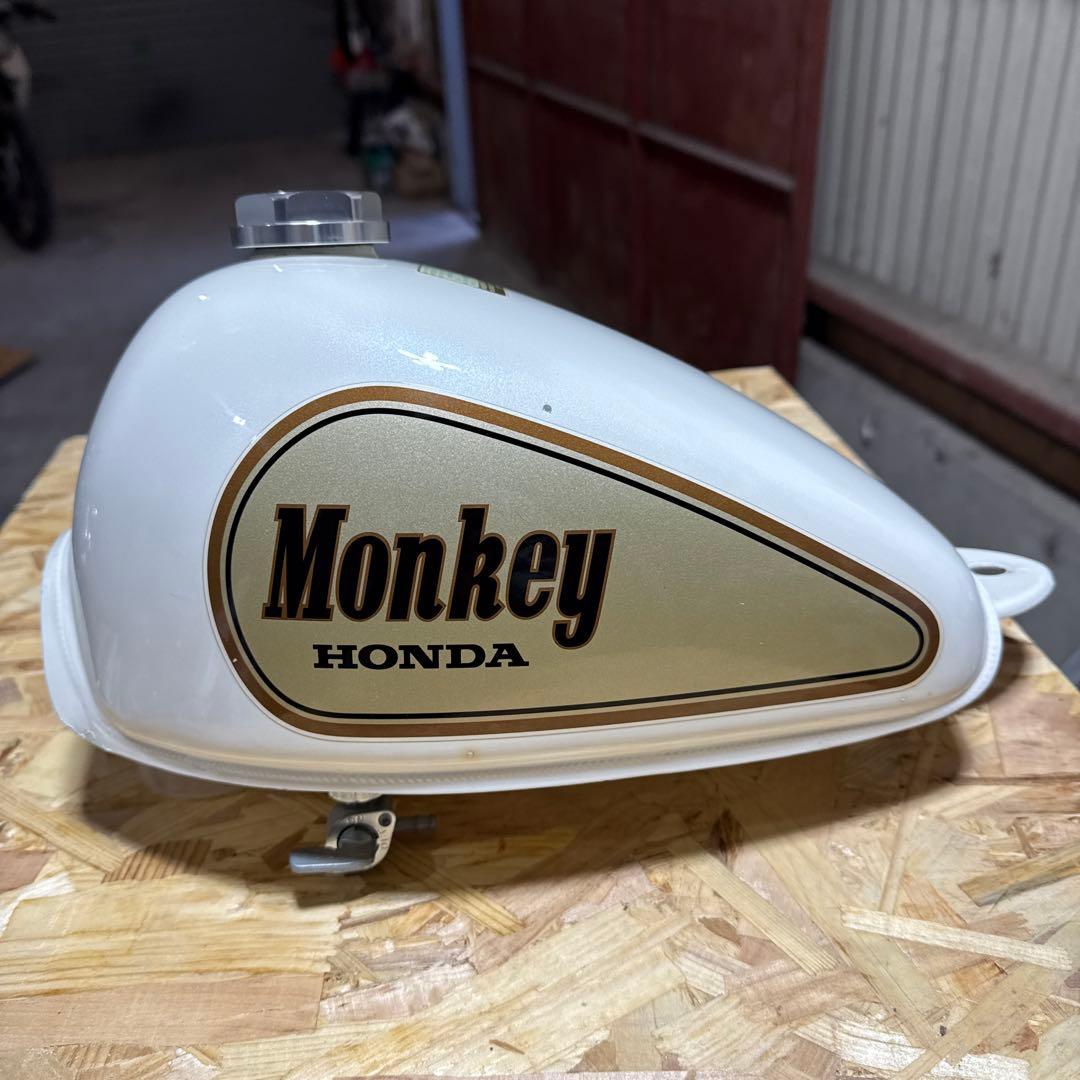ホンダ Monkey タンク ホワイトスペシャル　美品