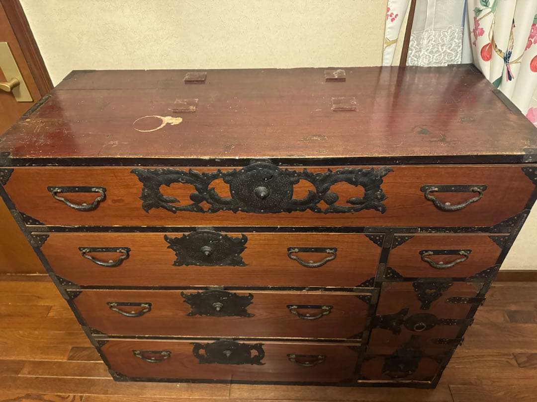 日本家具　衣装箪笥　巨匠作品　芸術美術　骨董　アンティーク天然無垢？けやき？欅？