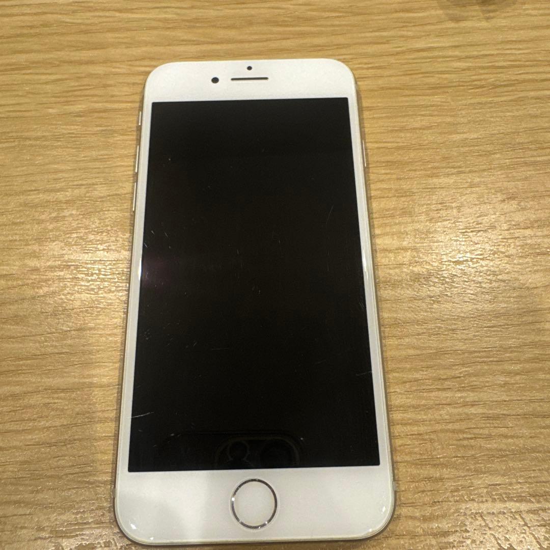 Apple iPhone8 64GB シルバー