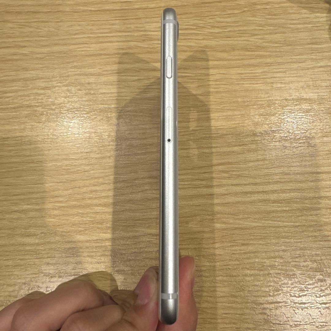 Apple iPhone8 64GB シルバー