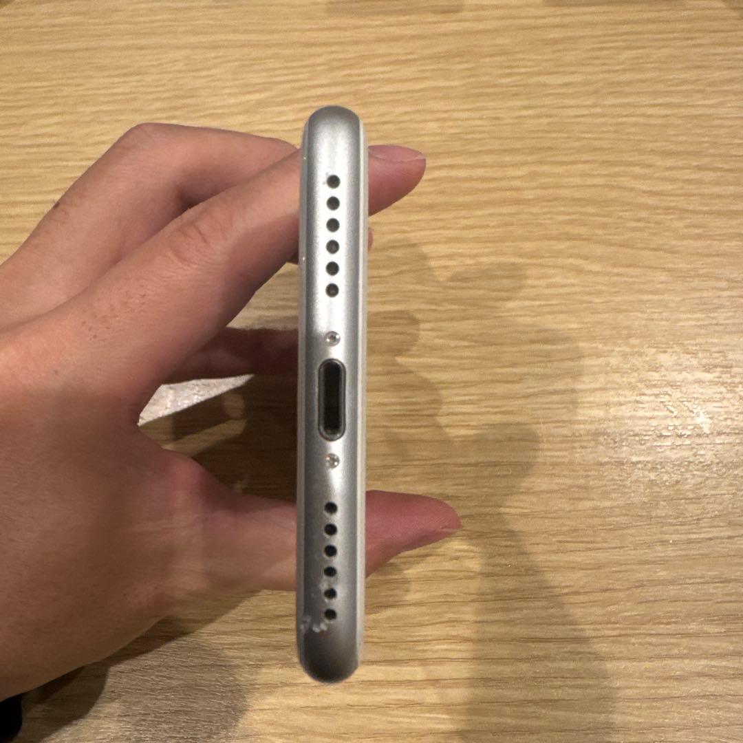 Apple iPhone8 64GB シルバー