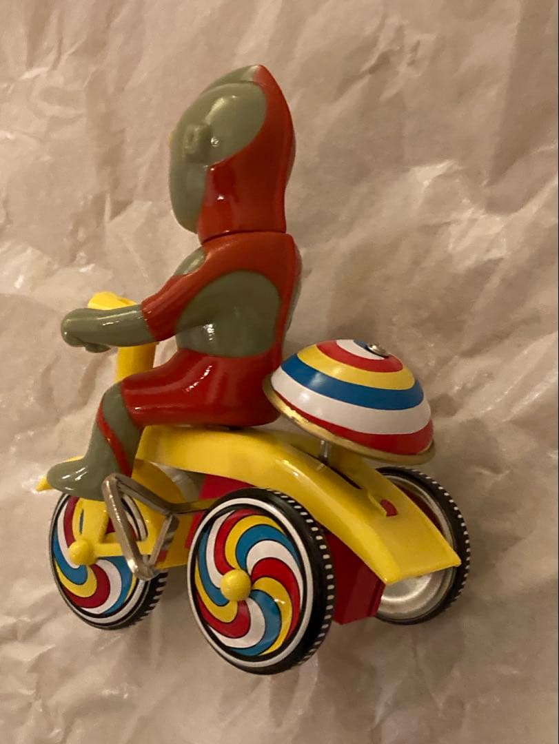 M1号　ウルトラマン　三輪車　新品　ブルマァク