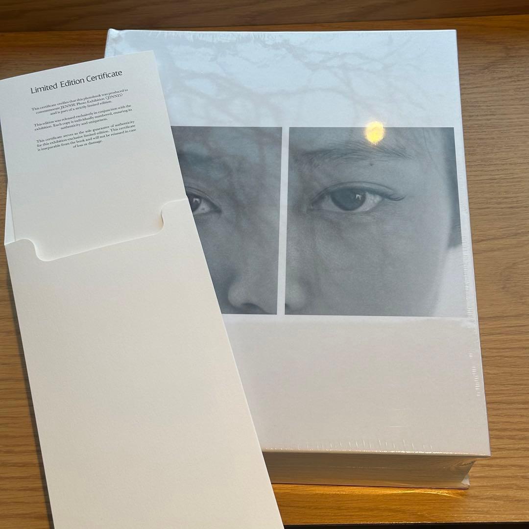 JENNIE ジェニ Photobook popup 代官山　フォトブック