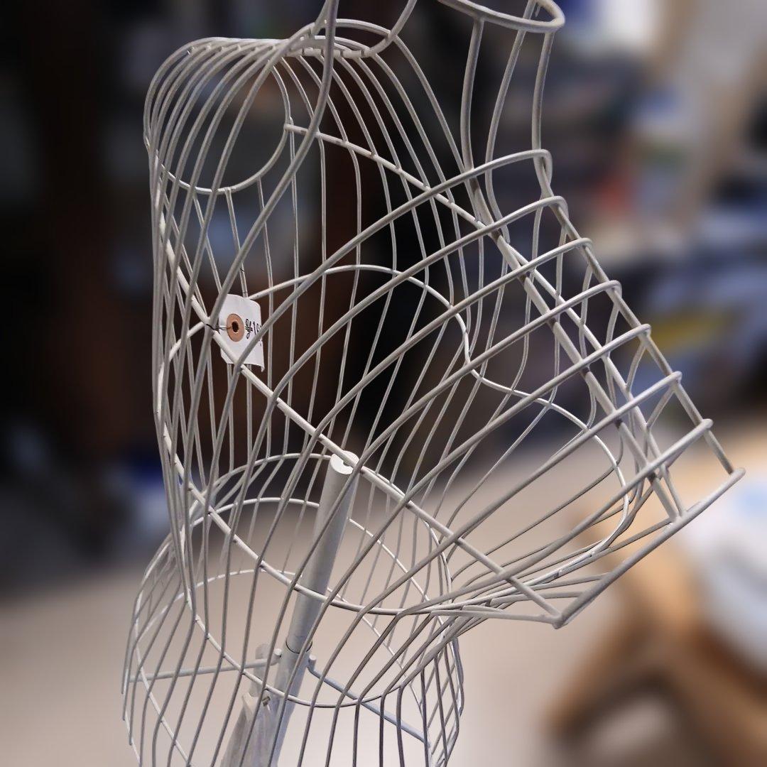 ホワイトワイヤーフレームマネキン トルソー MIP-015N