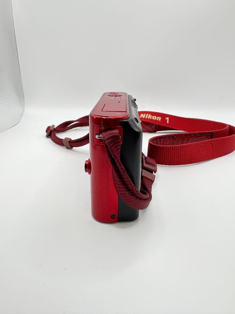 Nikon1 J1 ミラーレス一眼カメラ　本体