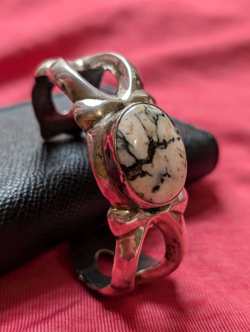 l*r様 ホワイトバッファロー STERLINGシルバー バングル