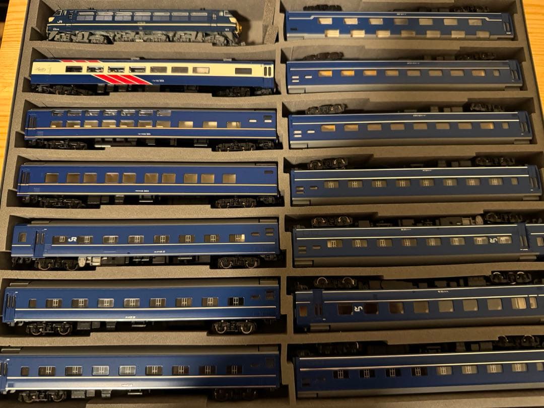 [現状品]TOMIX 14系15形特急寝台客車 あかつき・彗星 EF66形セット