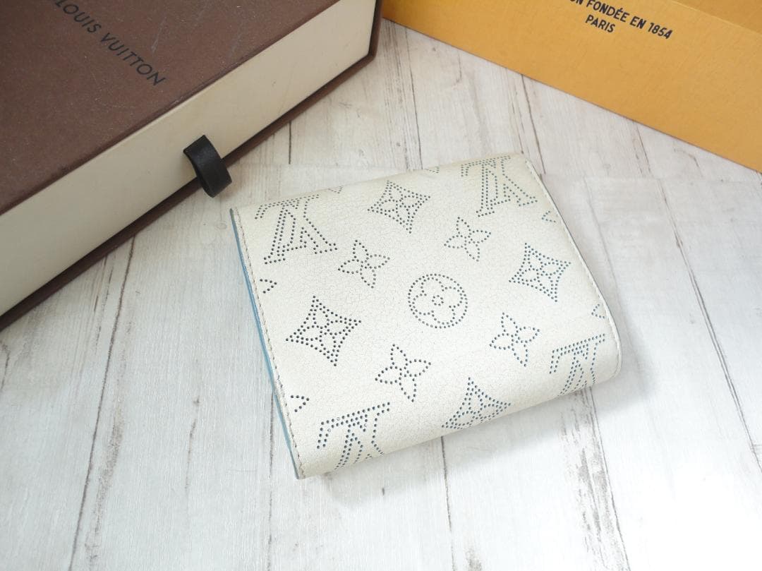 美品☆ヴィトン マヒナ 【ポルトフォイユ・イリス コンパクト】短財布☆B32