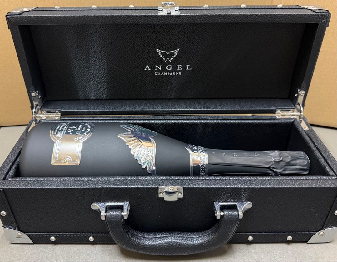 エンジェルシャンパン ブラック 750ml 箱付き①