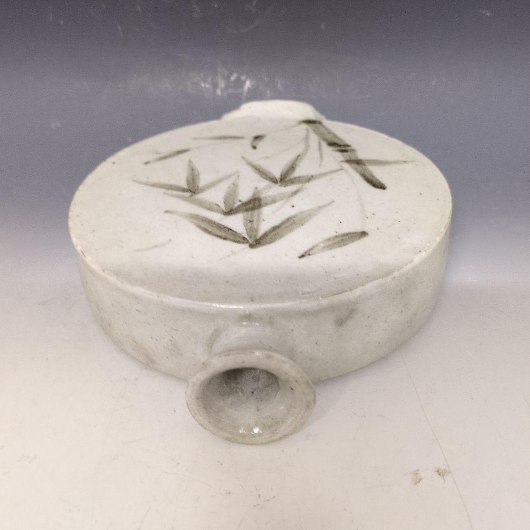 李朝白磁鉄絵竹文扁瓶 李朝時代