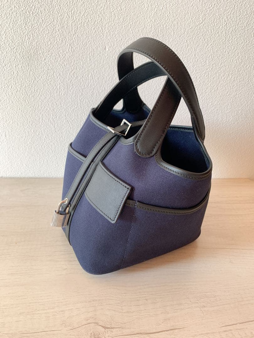 ネイビー×ブラック 高級本革 キャンバス トリヨン バケツ キューブバッグ PM