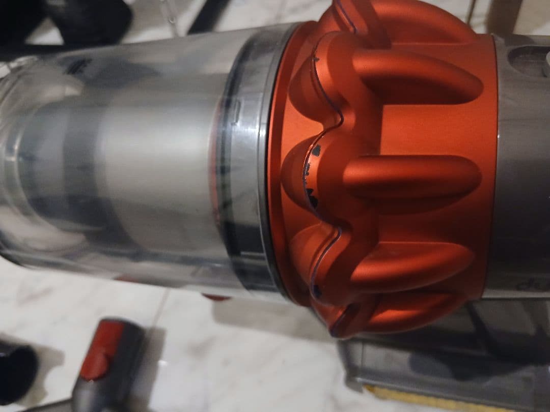 Dyson V10 SV12 レッド Fluffyヘッド付 付属品多数 動作良好