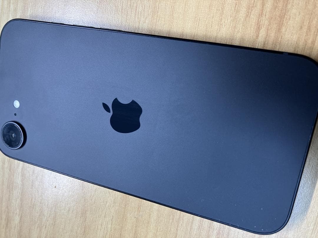 【新品同様】iPhone 16e｜128GB｜SIMフリー　おまけつき