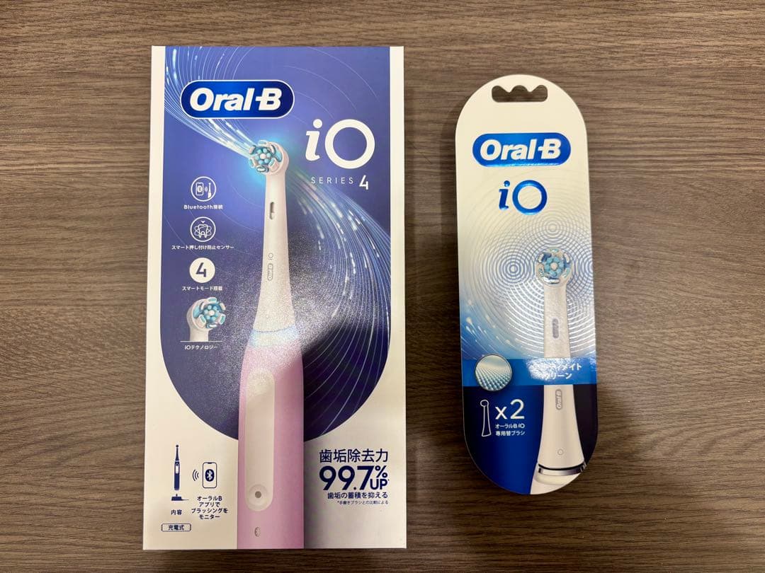 ブラウン　オーラルＢio4 電動歯ブラシ　替ブラシ付き