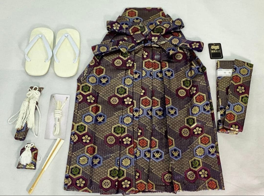 m*y様 美品中古品　男の子　金襴　袴セット　七五三　男児　5歳