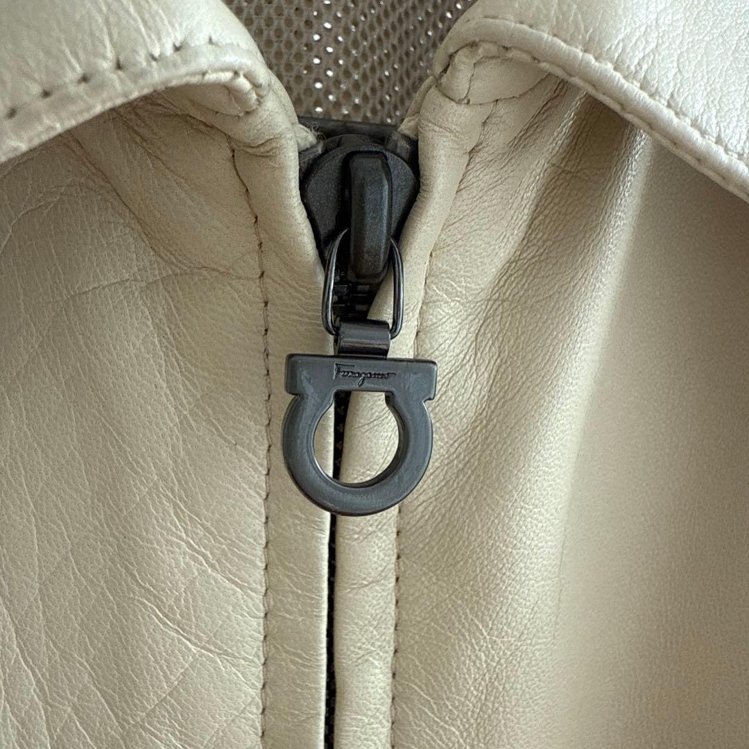 フェラガモ レザージャケット