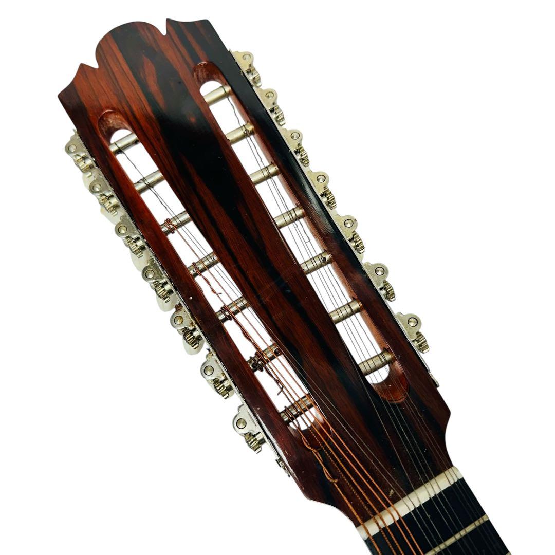 BANDURRIA バンドゥリア　フラットマンドリン