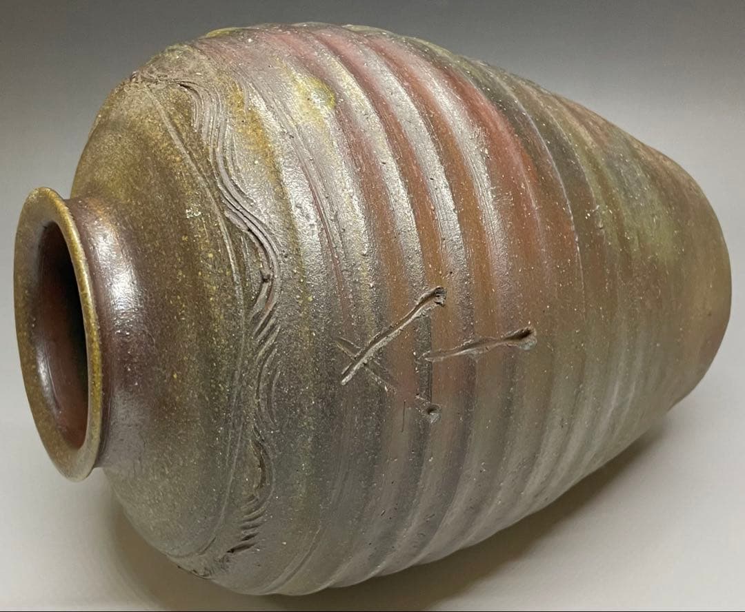 古備前　波状文壺　箱付　X593