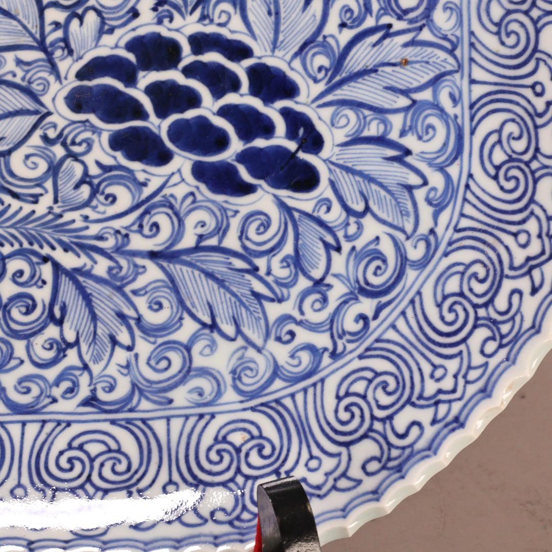 BK304　江戸期　肥前焼　古伊万里　大明成化年製　牡丹鳳凰角切刺身鉢　37㎝