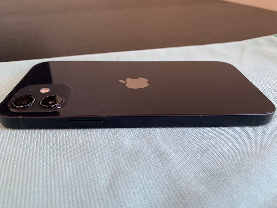 iPhone 12 256GB SIMフリー 中古 保護フィルム付き