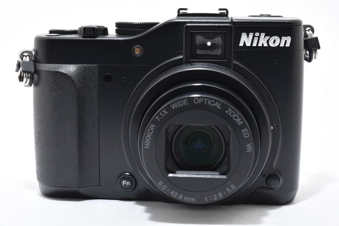 Nikon coolpix P7000 コンパクトデジタルカメラ 7.1倍ズーム