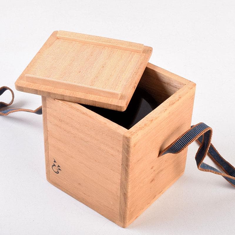 jingo茶道具　黒漆　棗　仕覆付　花押入り時代箱　V　8401