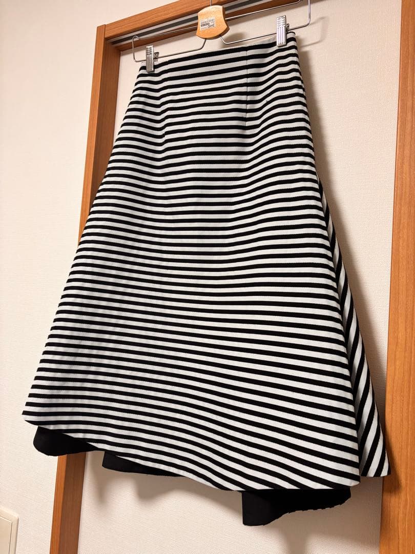 ボーダーズアットバルコニー スカート　36