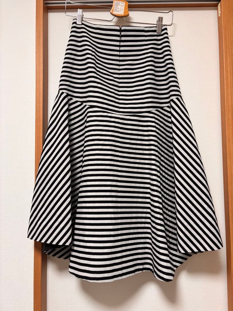 ボーダーズアットバルコニー スカート　36