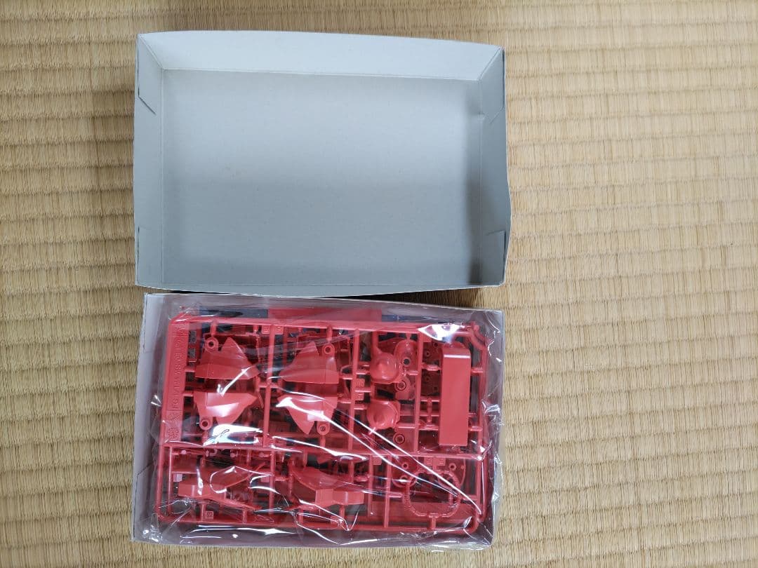 ガンプラ シャア専用ザク(1/144サイズ) 未組立