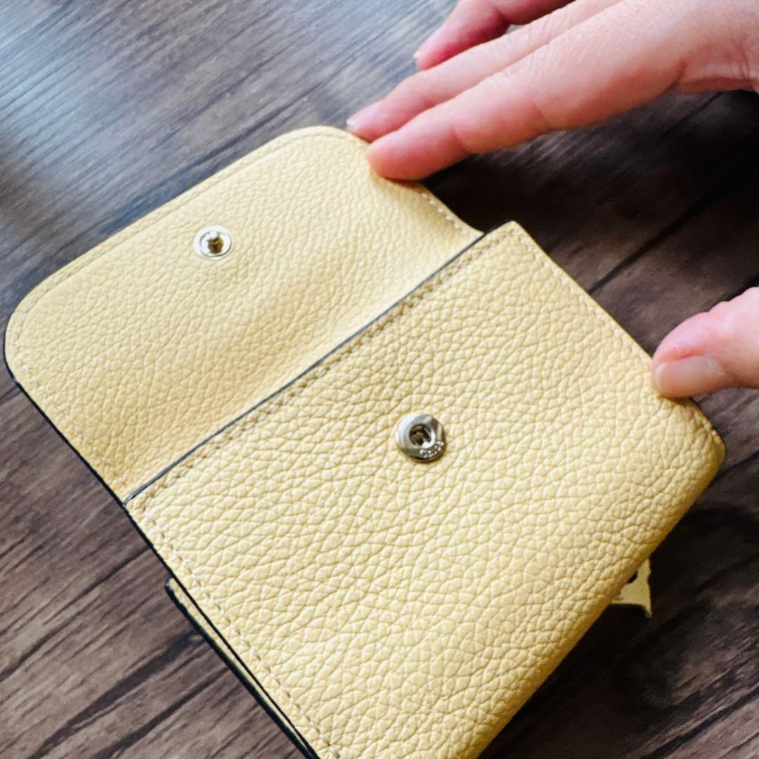 未使用Chloe 財布 ミニ トリフォールド イエロー アルファベット 三つ折り