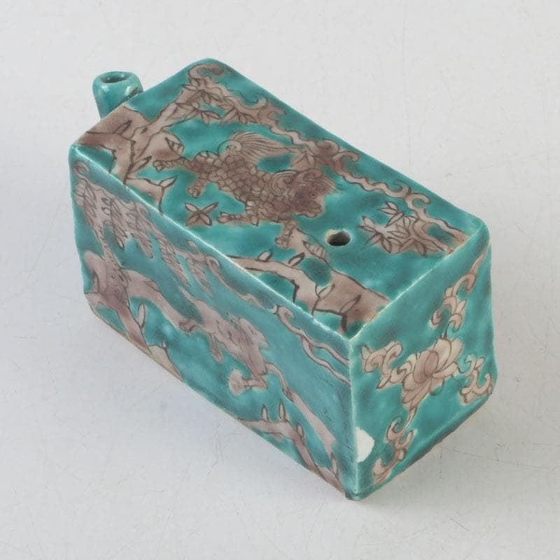 中国　書道具　緑釉　神獣花草文　水滴　V　9595