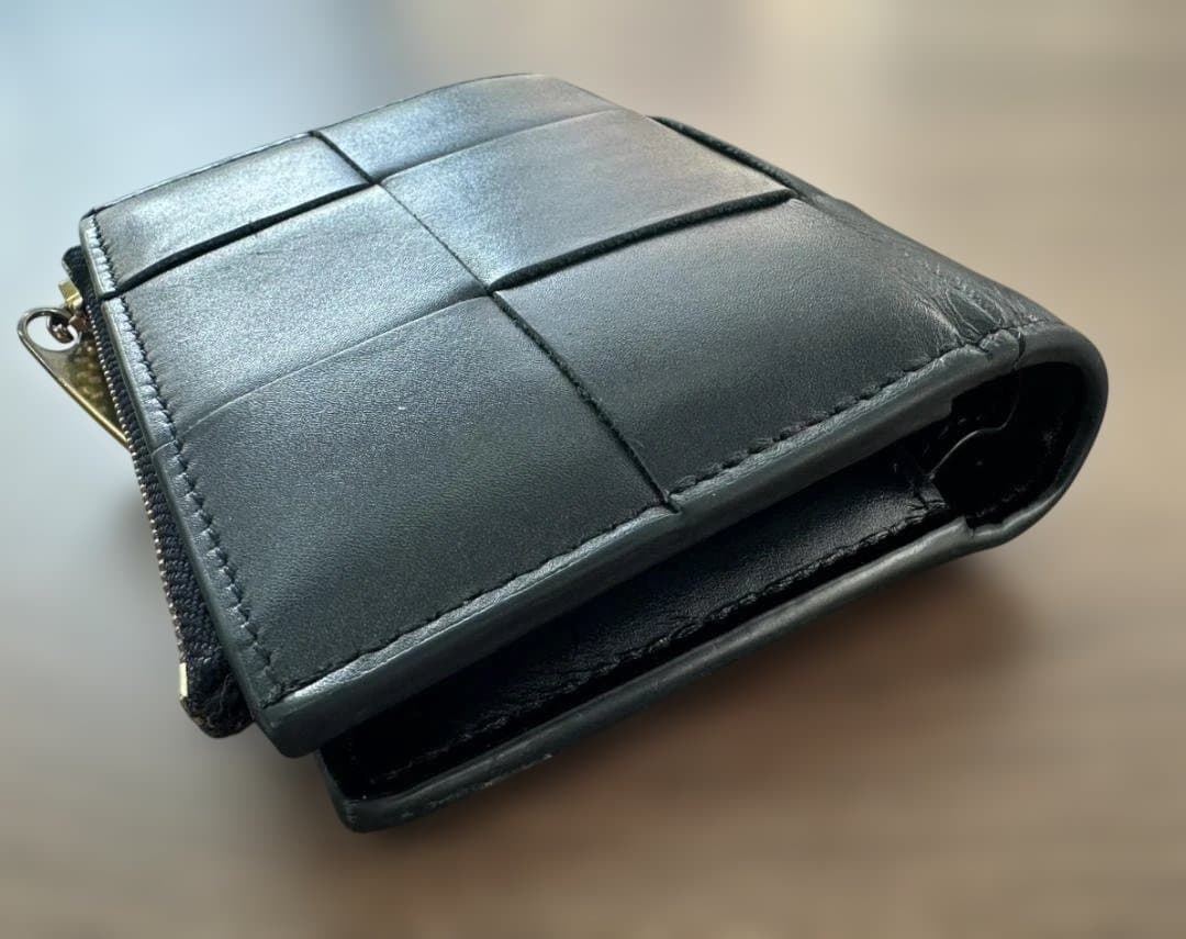 BOTTEGA VENETA 二つ折り財布 マキシイントレチャート レザー 黒