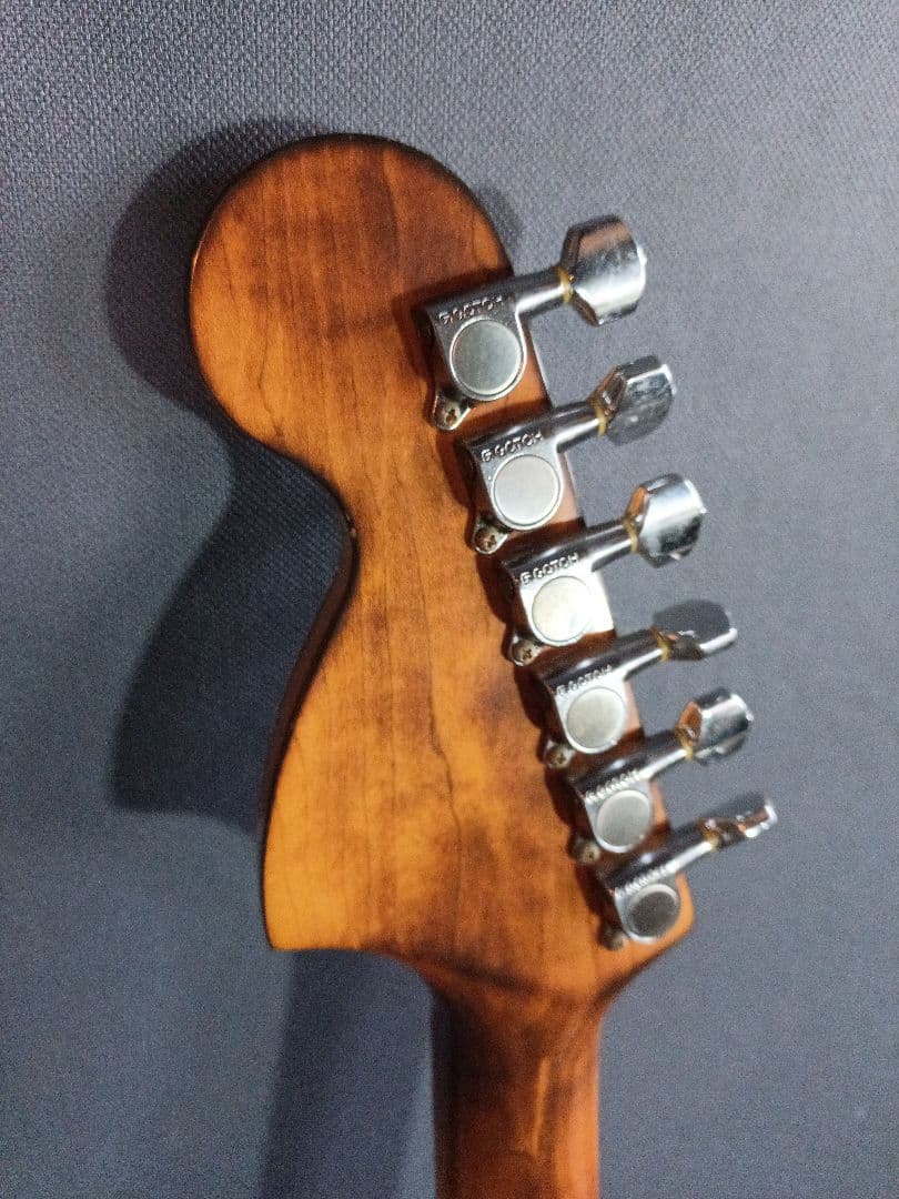 Fender Stratocaster ナチュラル