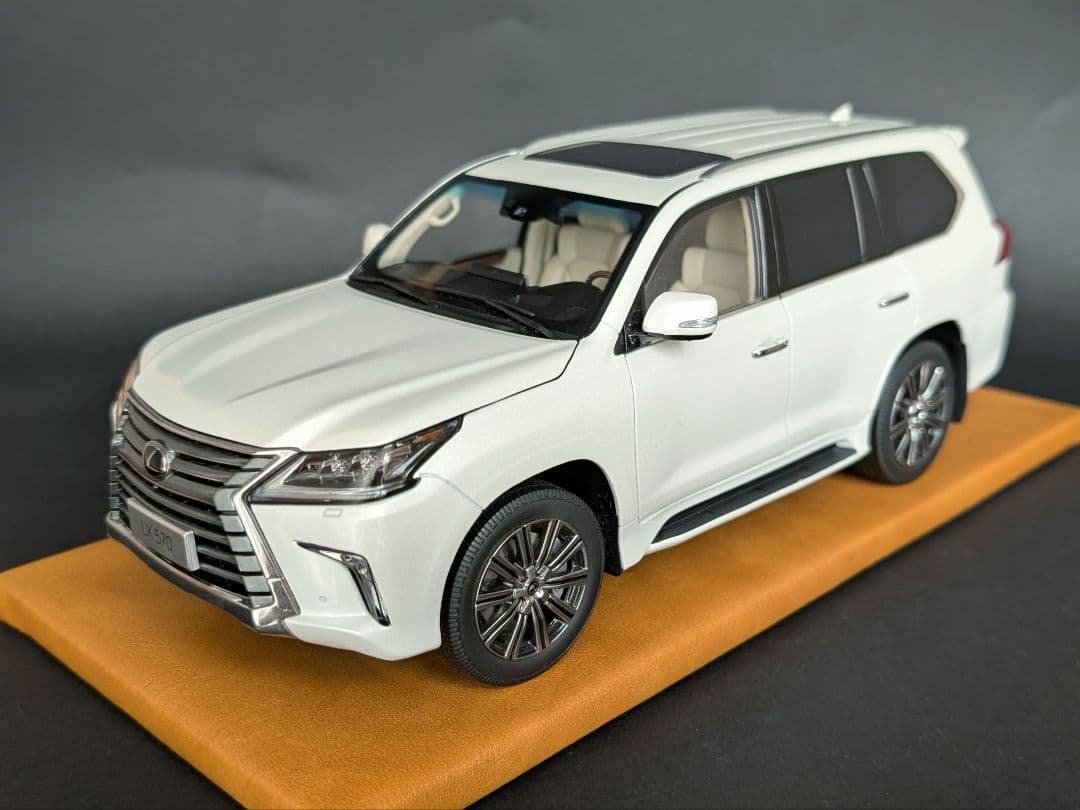 【Nori】kyosho 1/18 LEXUS LX570ソニッククォーツ