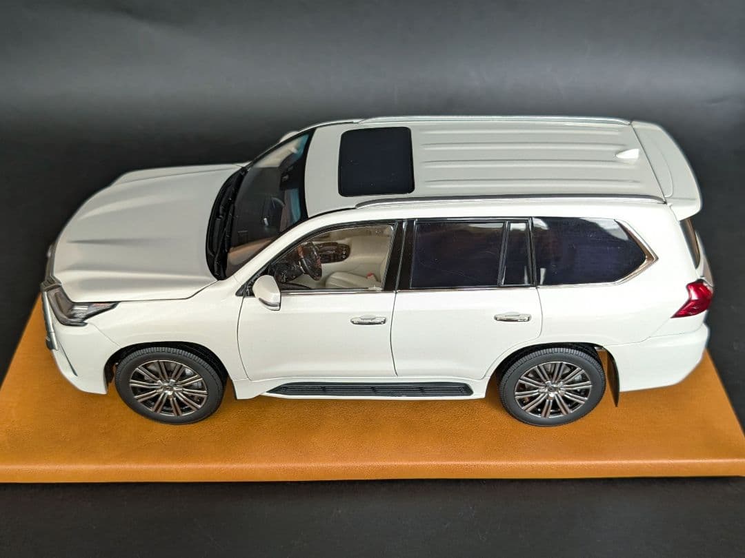 【Nori】kyosho 1/18 LEXUS LX570ソニッククォーツ