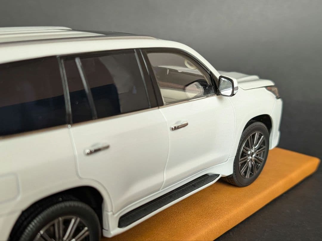 【Nori】kyosho 1/18 LEXUS LX570ソニッククォーツ