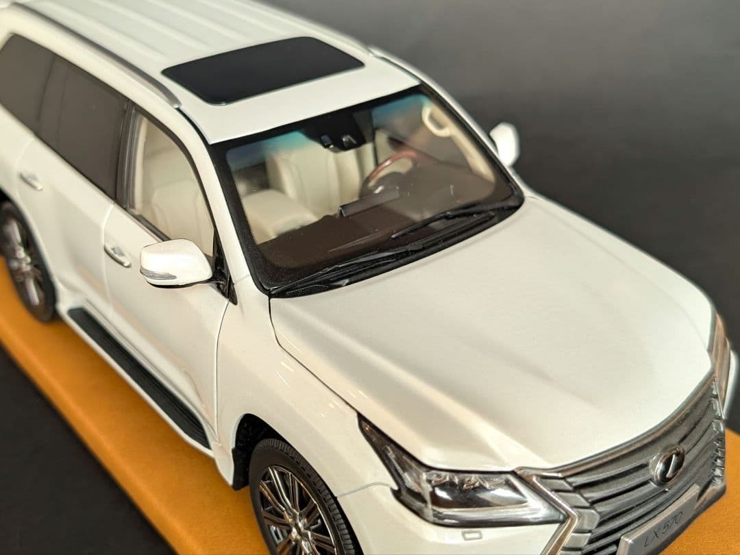 【Nori】kyosho 1/18 LEXUS LX570ソニッククォーツ