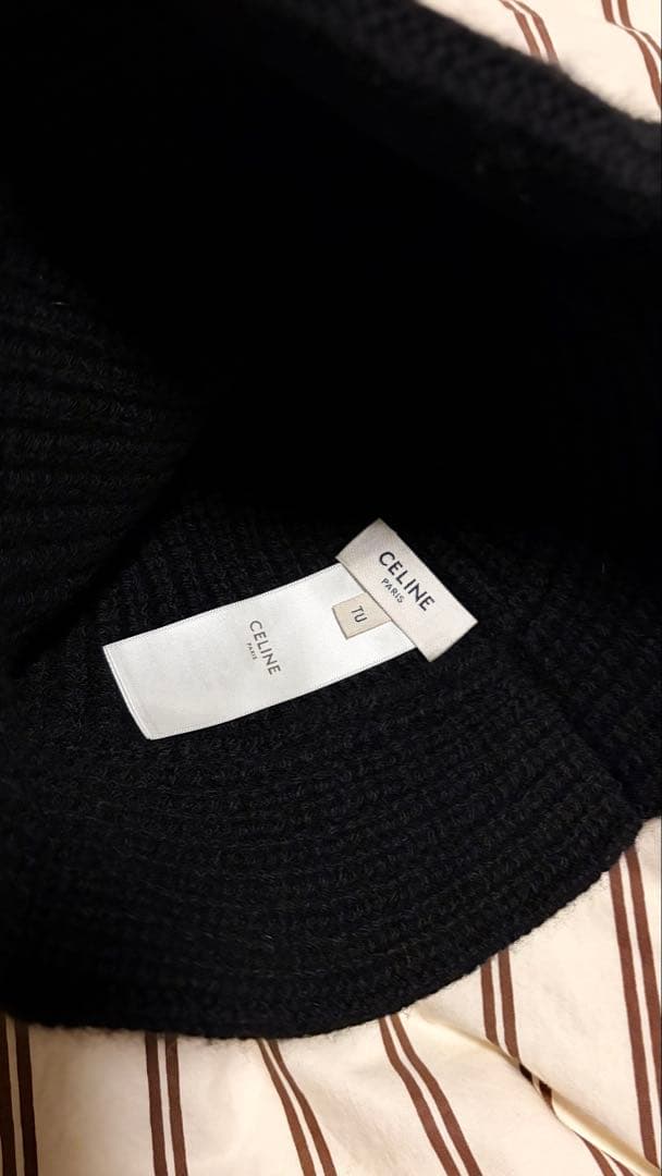 セリーヌ トリオンフ ニット帽 クロシェバケットハット ブラック