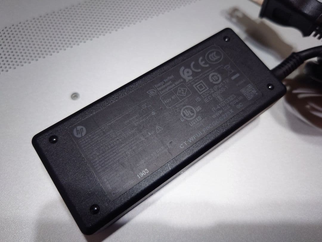 HP Pavilion Laptop 15 i7 8550U 中古 完動品