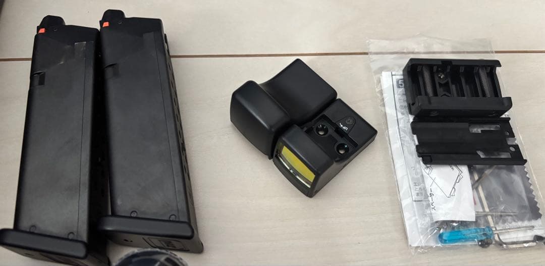 東京マルイ G17 Gen5 予備マガジン・マイクロドットサイト等フルセット