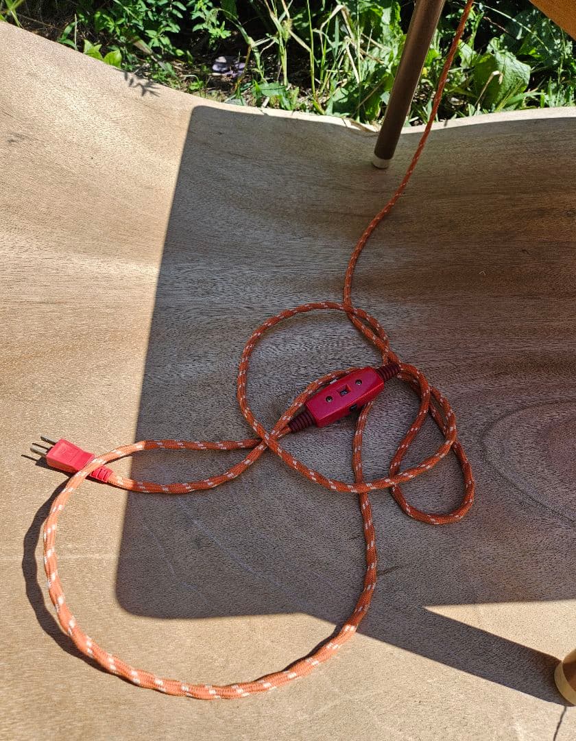 日本のヴィンテージ 古い炬燵 赤外線 電気こたつ 75cm 両面天板 昭和レトロ